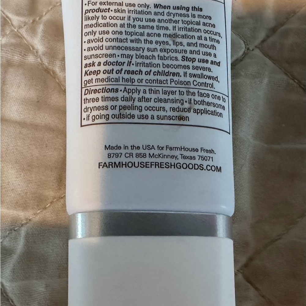Farmhouse Fresh-Midnight Clearing Night Lotion -White- Acne treatment.Used twice - Picture 3 of 6